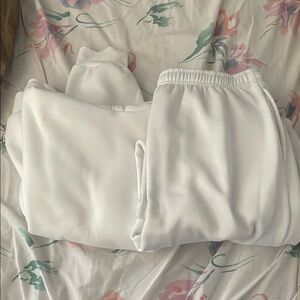 White Sweatshirt and Joggers Set